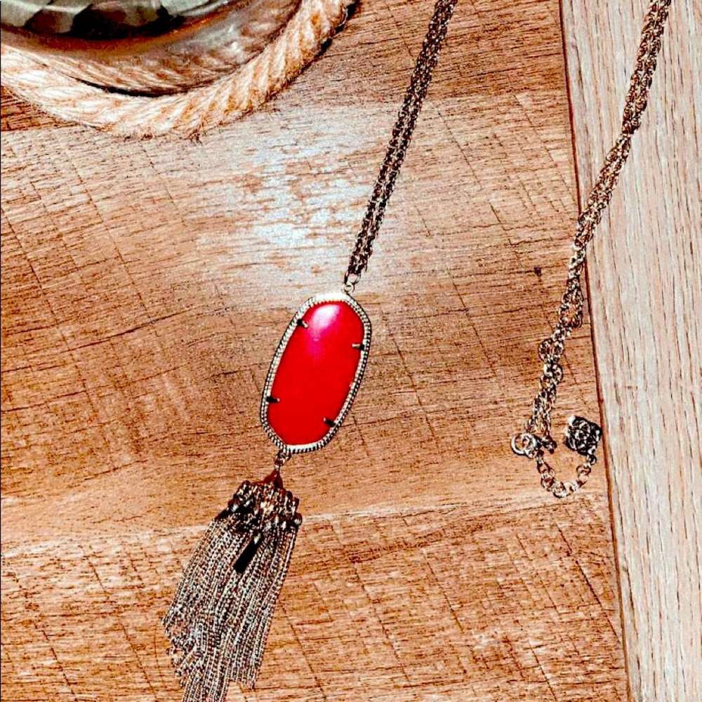 KENDRA SCOTT GOLD NECKLACE